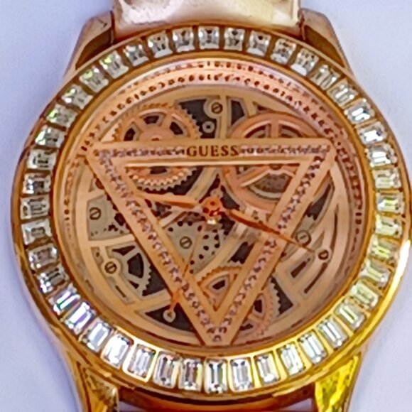 Nonworking Vintage Guess Watch Rhinestones Leather Strap Japan Movement - Picture 2 of 10